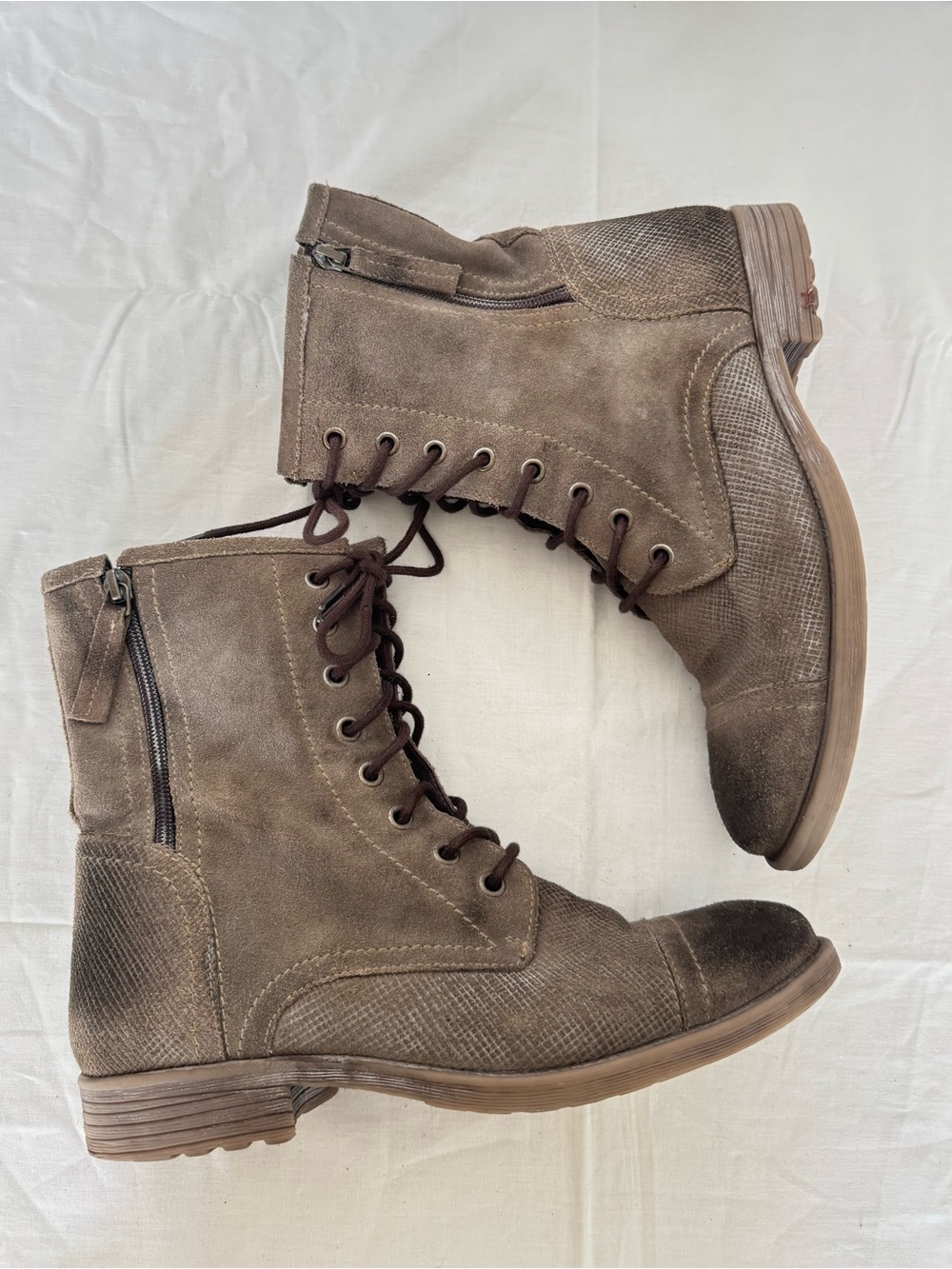 Roan Suede Boots distressed tan Size 9